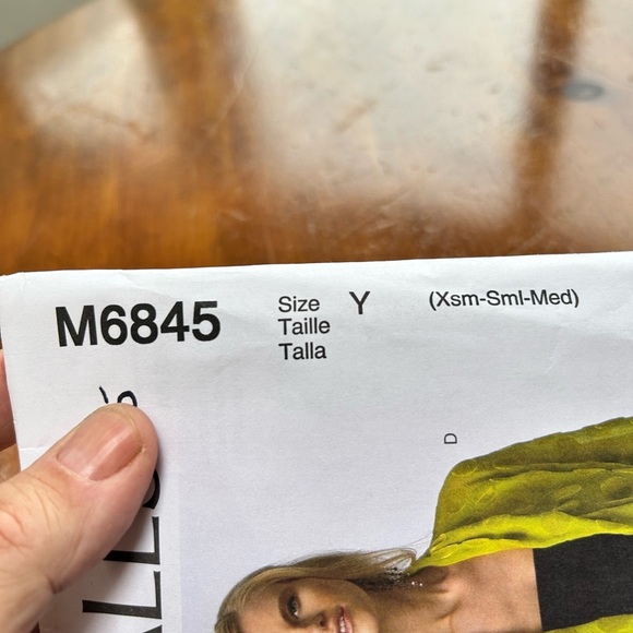 McCalls M6845 for wraps and jackets - exsm- sm- med- uncut - Picture 4 of 9
